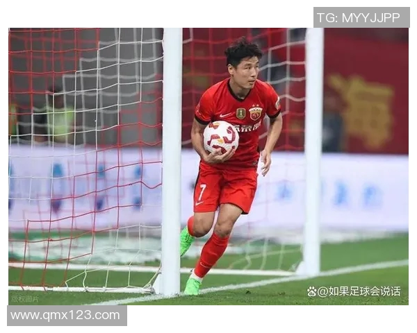 足球明星因儿子比赛失利遭网友调侃引发热议背后故事揭秘